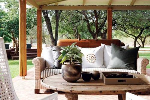 La Grange Interiors 22