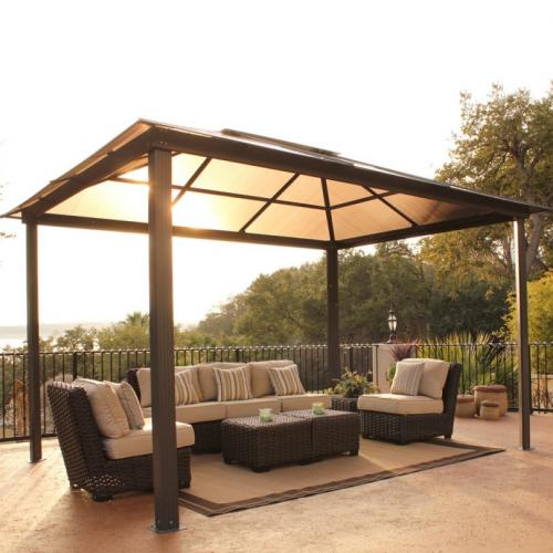 Легкие навесы из поликарбоната. Навесы из поликарбоната во дворе частного дома — секреты мастера самостоятельного изготовления и особенности проектирования! (фото и видео)