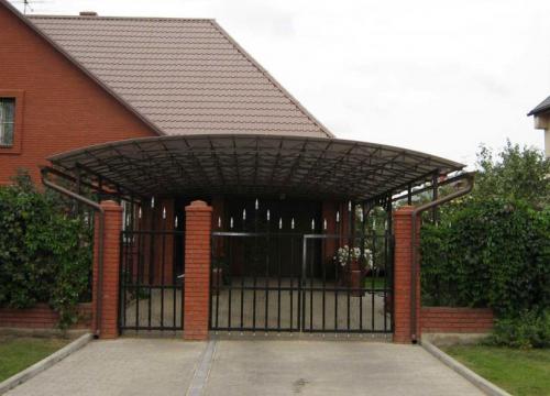 Легкие навесы из поликарбоната. Навесы из поликарбоната во дворе частного дома — секреты мастера самостоятельного изготовления и особенности проектирования! (фото и видео)