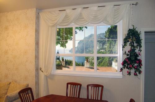 Готовые фальш-окна. Применение фальш окон в интерьере