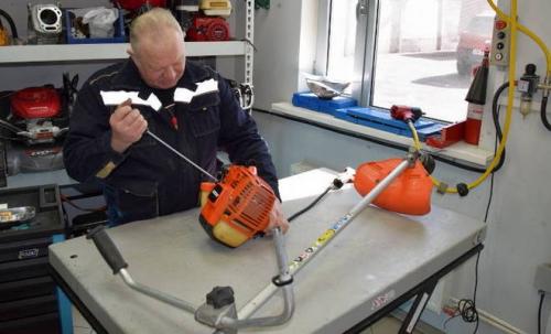 Ремонт двухтактного двигателя триммера. Особенности самостоятельного ремонта бензиновых и электрических триммеров для травы