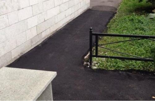 Как сделать отмостку под углом. Какую отмостку вокруг дома выбрать