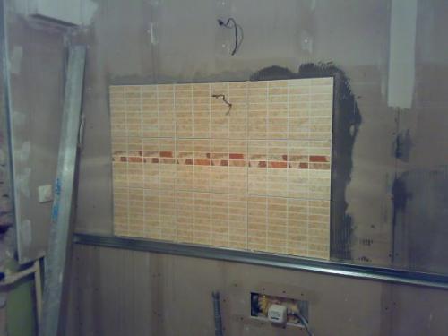 Скоростная укладка плитки на стену. Какой способ укладки плитки для стен самый быстрый