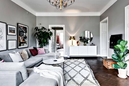 Серые обои в гостиную. Сочетание с другими цветами 36 Серые обои в гостиную. Сочетание с другими цветами 36