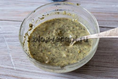 Курица с хрустящей корочкой в фольге. Курица в духовке в фольге