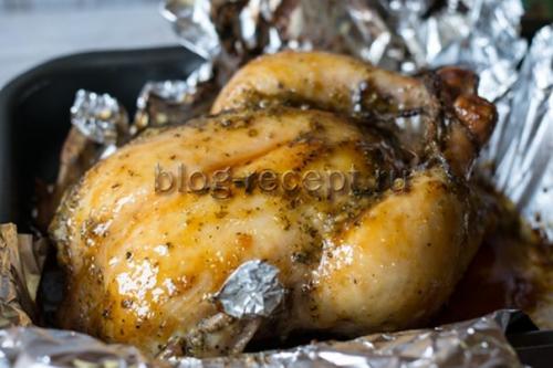 Курица с хрустящей корочкой в фольге. Курица в духовке в фольге