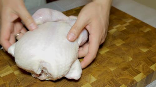 Курица на соли разрезанная. Курица запеченная на соли | Самый простой рецепт!