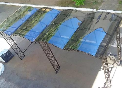 Крепление монолитного поликарбоната к металлу. Особенности и способы крепления монолитного поликарбоната