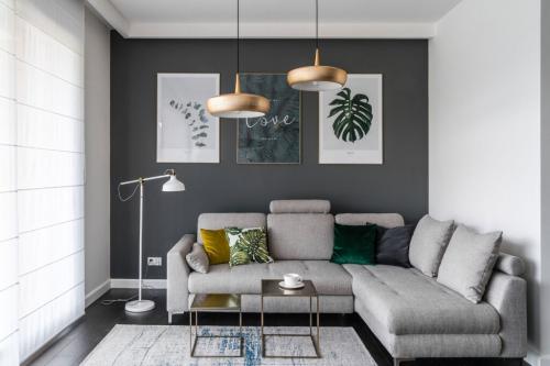 Гостиная в серых тонах с яркими акцентами. Серое оформление гостиной —, а может, сочетание серого с другими цветами?