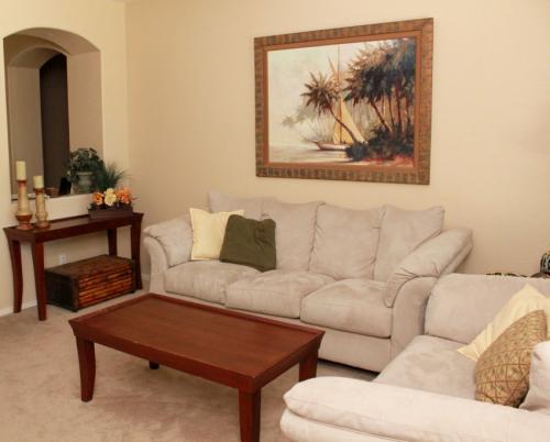 Гостиная в бежевых тонах. Бежевая гостиная — лучшие варианты дизайна гостиной в бежевых тонах (100 фото новинок)