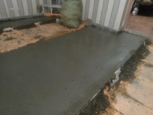 Как сделать стяжку пола своими руками поэтапно. Стяжка пола в квартире своими руками