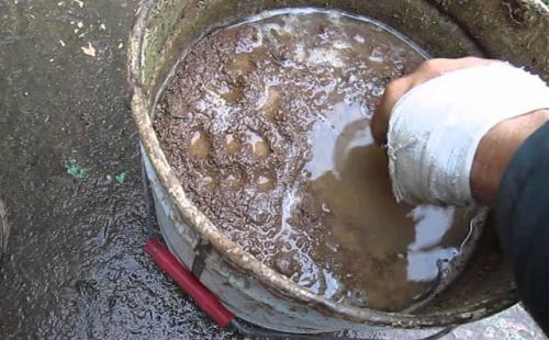 Почему трескается шамотная глина. Как замазать печку шамотной глиной