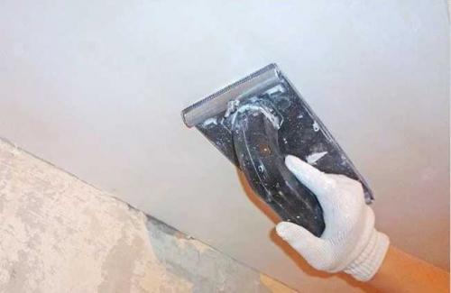 Как шпаклевать потолок новичку. Технология шпаклевки потолков