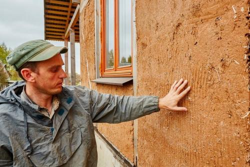 Можно ли штукатурить дерево: особенности и советы 02