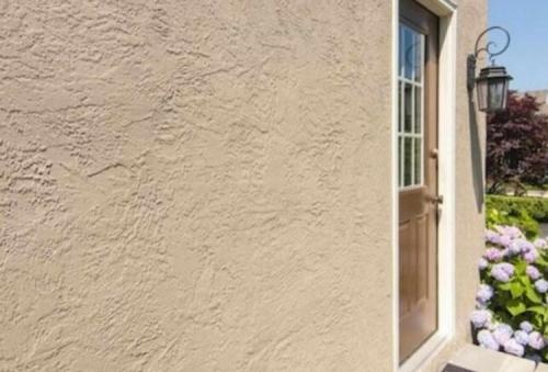 Можно ли штукатурить дерево: особенности и советы 05