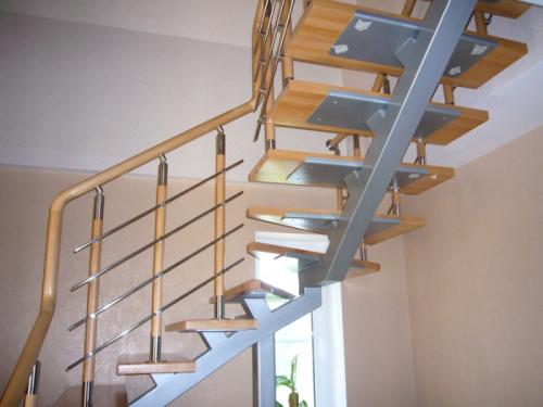 Какие виды металлических лестниц на крыльцо существуют. Виды металлических лестниц