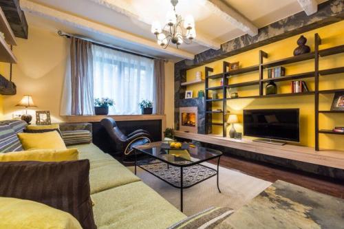 Комната 18 кв м дизайн. Гостиная 18 кв. м. в современном стиле — примеры удачной планировки и красивого дизайна (125 фото идей)