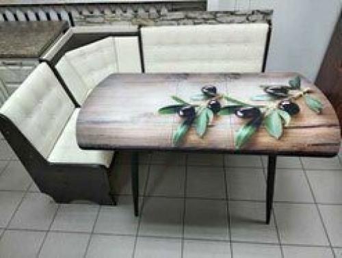 Обеденный стол на кухне: как выбрать идеальный вариант для вашего интерьера 03