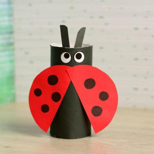 Детские поделки своими руками. Поделки своими руками для детей (120 фото): подробный мастер-класс по изготовлению, идеи простых поделок 33 Детские поделки своими руками. Поделки своими руками для детей (120 фото): подробный мастер-класс по изготовлению, идеи простых поделок 33