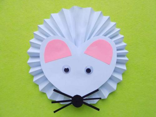 Поделки для детей 7 лет своими руками из картона, бумаги, шишек и пластилина. Фото лучших самоделок для семилетних детей