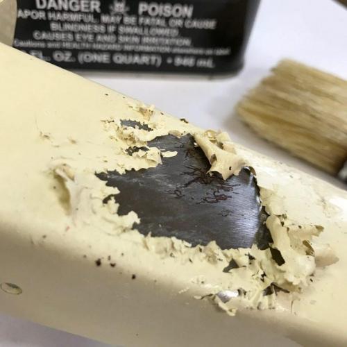 Как снять старую краску с металлических ворот. Смывка старой краски с металла — обзор самых эффективных методов для удаления старой краски с металлических поверхностей