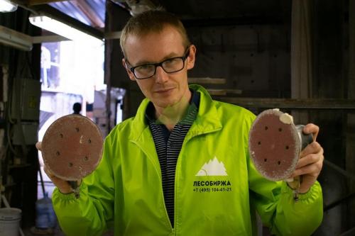 Как снять старую краску с дерева. Химический способ снятия краски 05