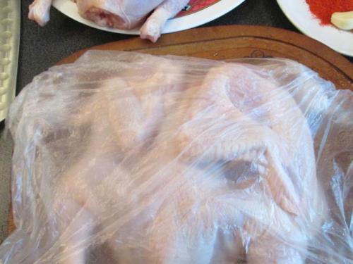 Рецепт курицы в духовке целиком с корочкой. Курица с хрустящей корочкой запеченная целиком в духовке