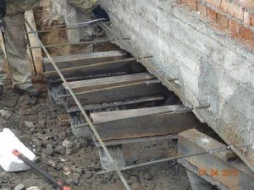 Как отремонтировать фундамент дома. Возможные варианты ремонта