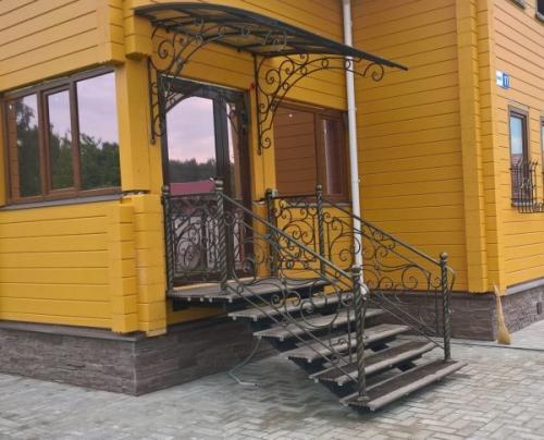 Самостоятельное изготовление крыльца из металла: подробный инструктаж 02