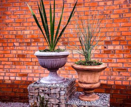 Большие горшки для цветов из цемента своими руками. Бетонные уличные вазоны для цветов: основной материал