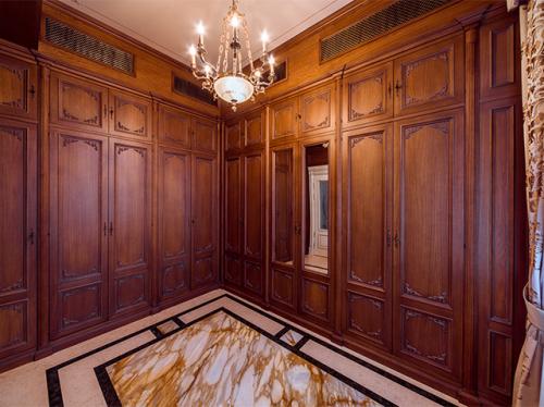 Какие материалы лучше использовать для ремонта деревянного дома, чтобы сохранить его оригинальный вид. Нельзя использовать