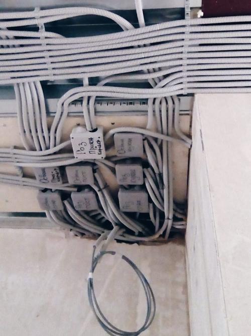 Как самостоятельно справиться с электрикой и сантехникой. Приемка работ. Шаг 3 : Сантехнические и электромонтажные работы: проверяем «воду» и «свет»