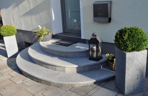 Крыльцо деревянного дачного дома своими руками. Требования безопасности и удобства 23