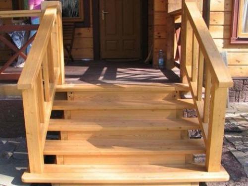 Как сделать крыльцо из бруса и досок. Назначение крыльца