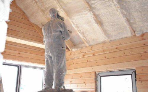 Какие конструктивные особенности здания могут повлиять на возможность увеличения высоты потолка без разбирания крыши. Обустройство потолка-крыши