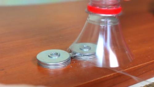 Резак для пластиковых бутылок из канцелярского ножа. Резак для пластиковых бутылок своими руками