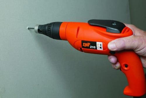 Шпаклевка потолка из гипсокартона под обои. Шпаклевка гипсокартона под обои: как правильно зашпаклевать стыки и швы своими руками