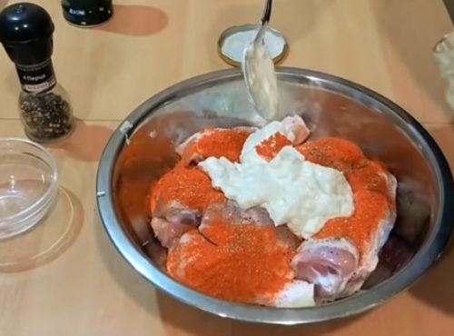 Как вкусно пожарить окорочка в духовке. Куриные окорочка в духовке. 9 способов очень вкусно запечь курицу