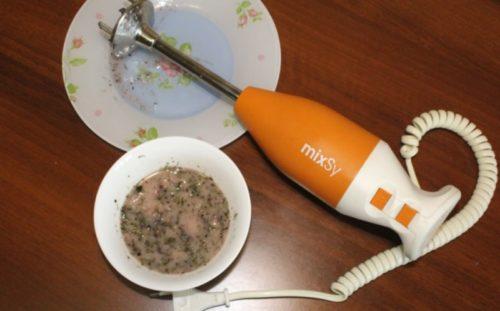 Курица на соли с чесноком. Курица с хрустящей корочкой, запеченная целиком на соли в духовке: секреты приготовления сочной курицы