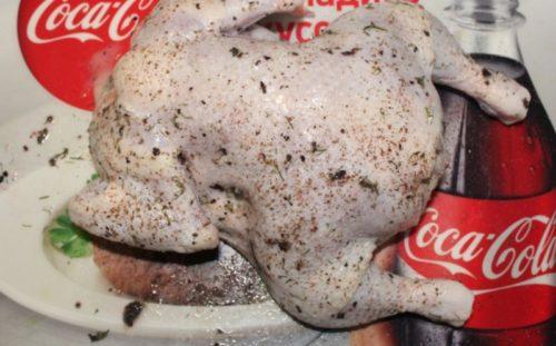 Курица на соли с чесноком. Курица с хрустящей корочкой, запеченная целиком на соли в духовке: секреты приготовления сочной курицы