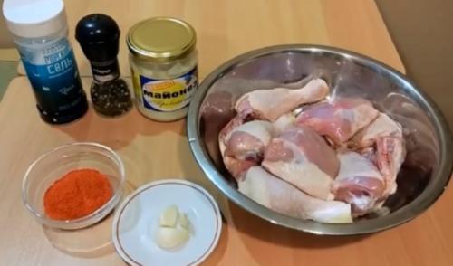 Как сделать хрустящую корочку на куриных ножках. Куриные ножки с хрустящей корочкой с майонезом, запеченные в духовке на противне