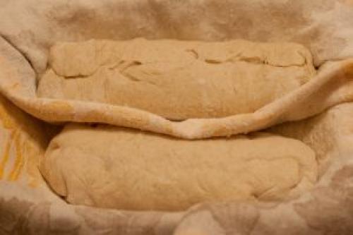 Как сделать красивую корочку на хлебе. Хлеб с хрустящей корочкой (на закваске)