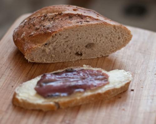 Как сделать красивую корочку на хлебе. Хлеб с хрустящей корочкой (на закваске)