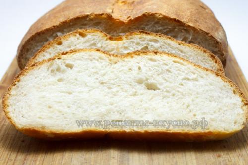 Мягкий, пористый хлеб с хрустящей корочкой. Хлеб домашний (о хлебной корочке)