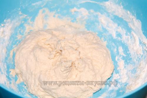 Мягкий, пористый хлеб с хрустящей корочкой. Хлеб домашний (о хлебной корочке)