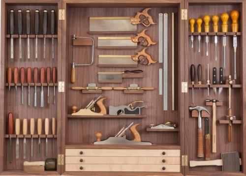 Полка для инструмента своими руками. Полка для инструмента: лучшие варианты для гаража своими руками (110 фото-идей)