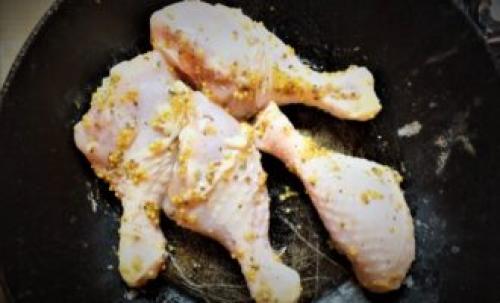 Голень в духовке на противне. Куриные ножки в духовке – 10 вкусных пошаговых рецептов