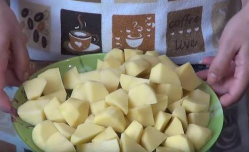 Куриные голени с хрустящей корочкой. Куриные ножки (голени) в духовке с картошкой