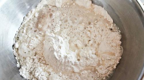 Рецепт пицца в духовке. Рецепт пиццы с колбасой и сыром в домашних условиях в духовке