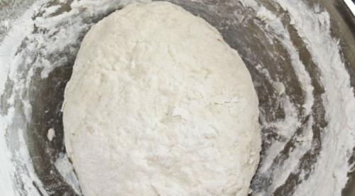 Рецепт пицца в духовке. Рецепт пиццы с колбасой и сыром в домашних условиях в духовке